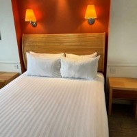  Beech Complete Bedroom Set