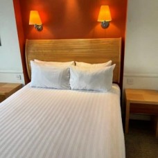  Beech Complete Bedroom Set